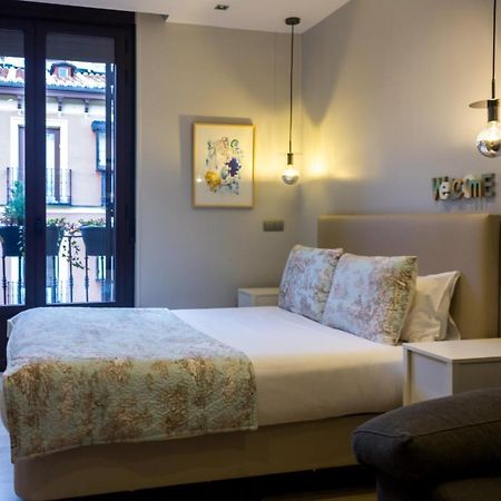 Arenal Suites Preciados Madrid Exteriör bild