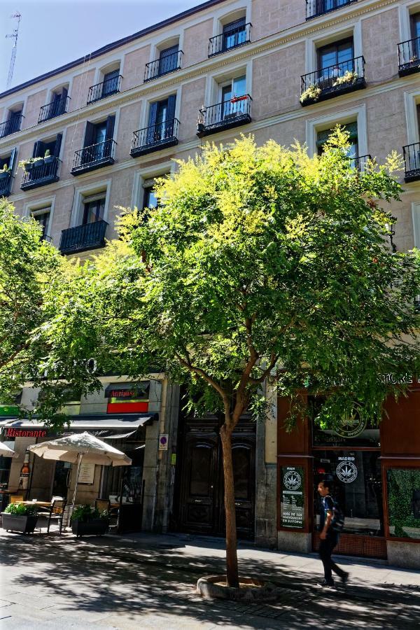 Arenal Suites Preciados Madrid Exteriör bild