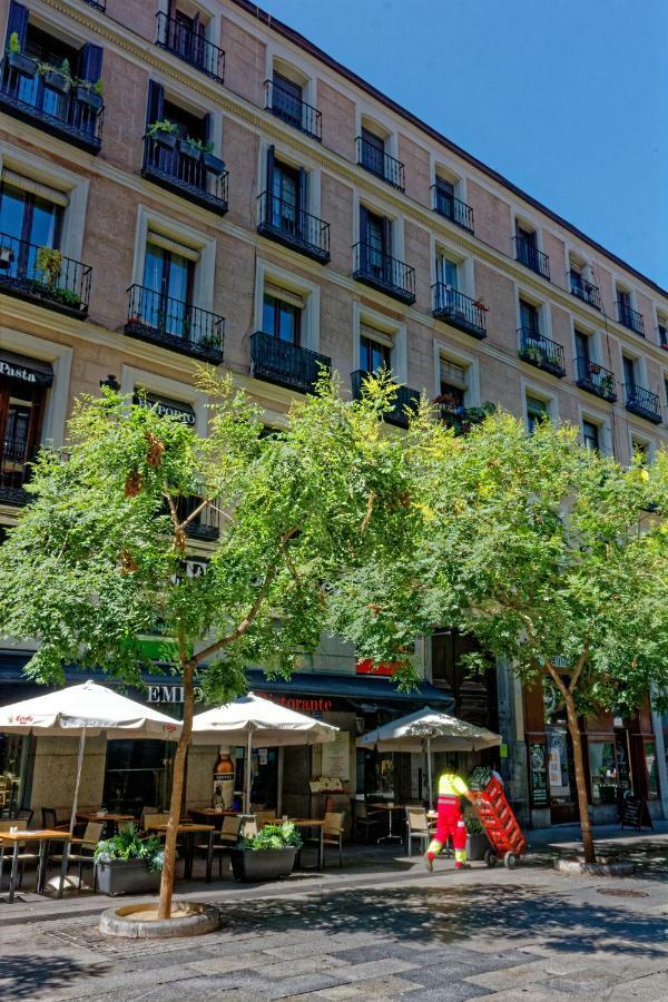 Arenal Suites Preciados Madrid Exteriör bild
