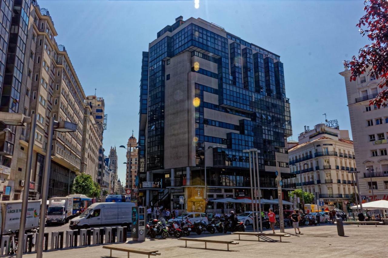 Arenal Suites Preciados Madrid Exteriör bild